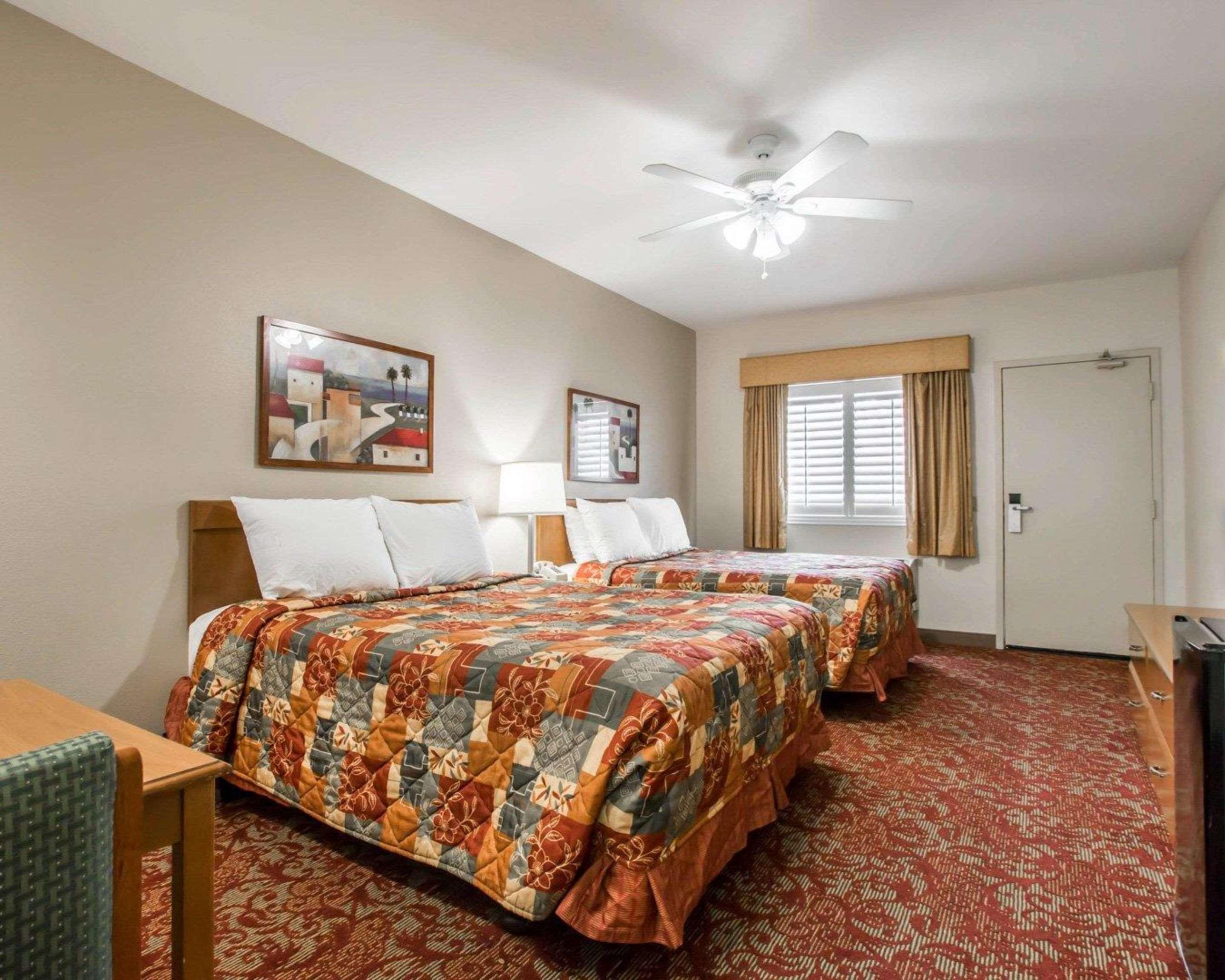 Rodeway Inn Encinitas North Buitenkant foto